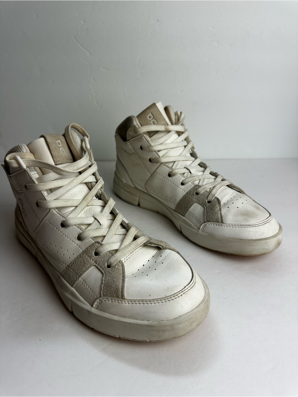 On Cloud The Roger Clubhouse Leather Shoes Women's Size 8.5 Sneakers White